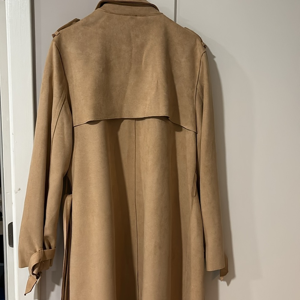 Ladies coat - Picture 4 of 4